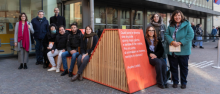 La nuova panchina rossa installata a Palazzo Prodi ©UniTrento ph. Cattani Faggion