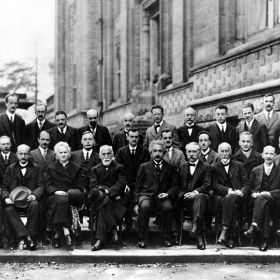 Quinto Congresso Solvay, 1927. Institut International de Physique Solvay nel Leopold Park di Bruxelles